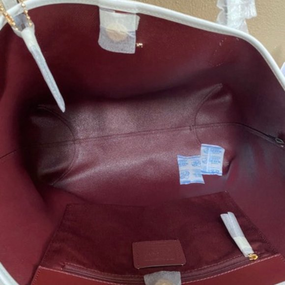 coach city tote with signature - Picture 7 of 7